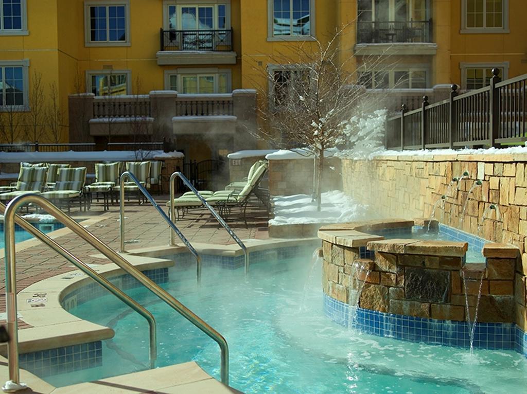 Legendary Lodging At The Ritz Vail Tiện nghi bức ảnh