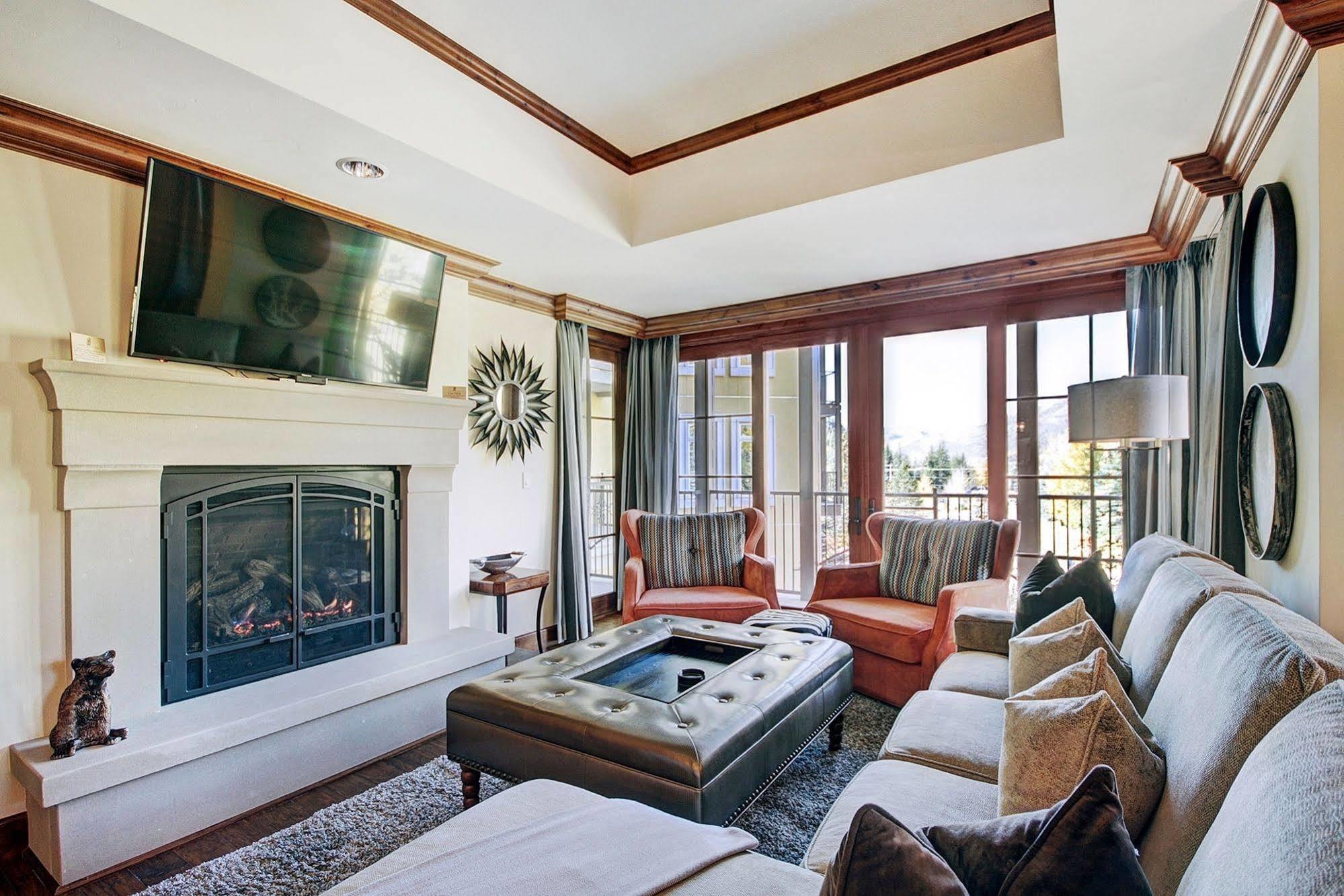 Legendary Lodging At The Ritz Vail Ngoại thất bức ảnh