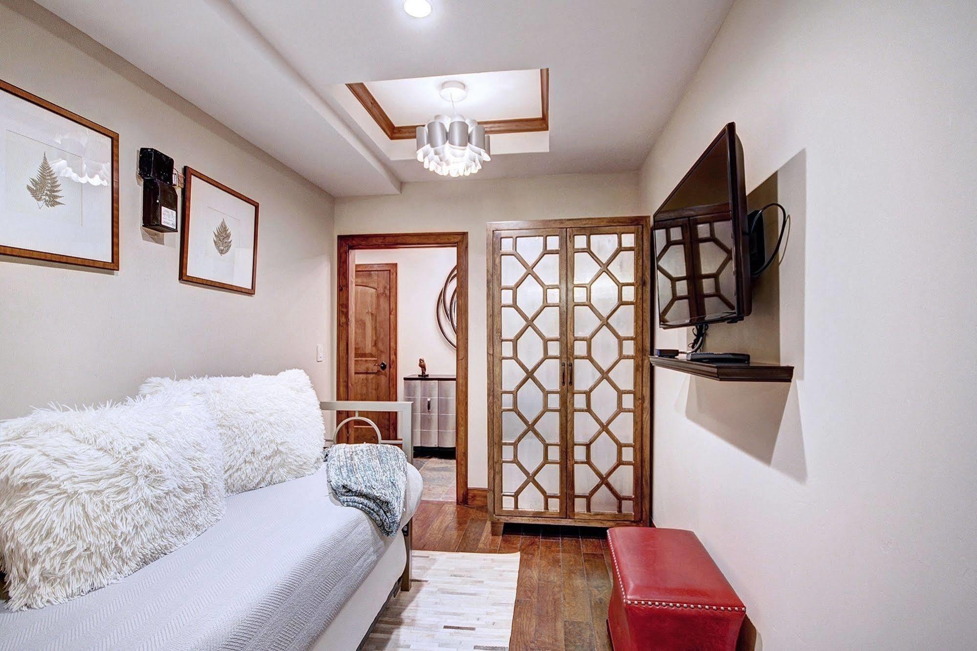 Legendary Lodging At The Ritz Vail Ngoại thất bức ảnh